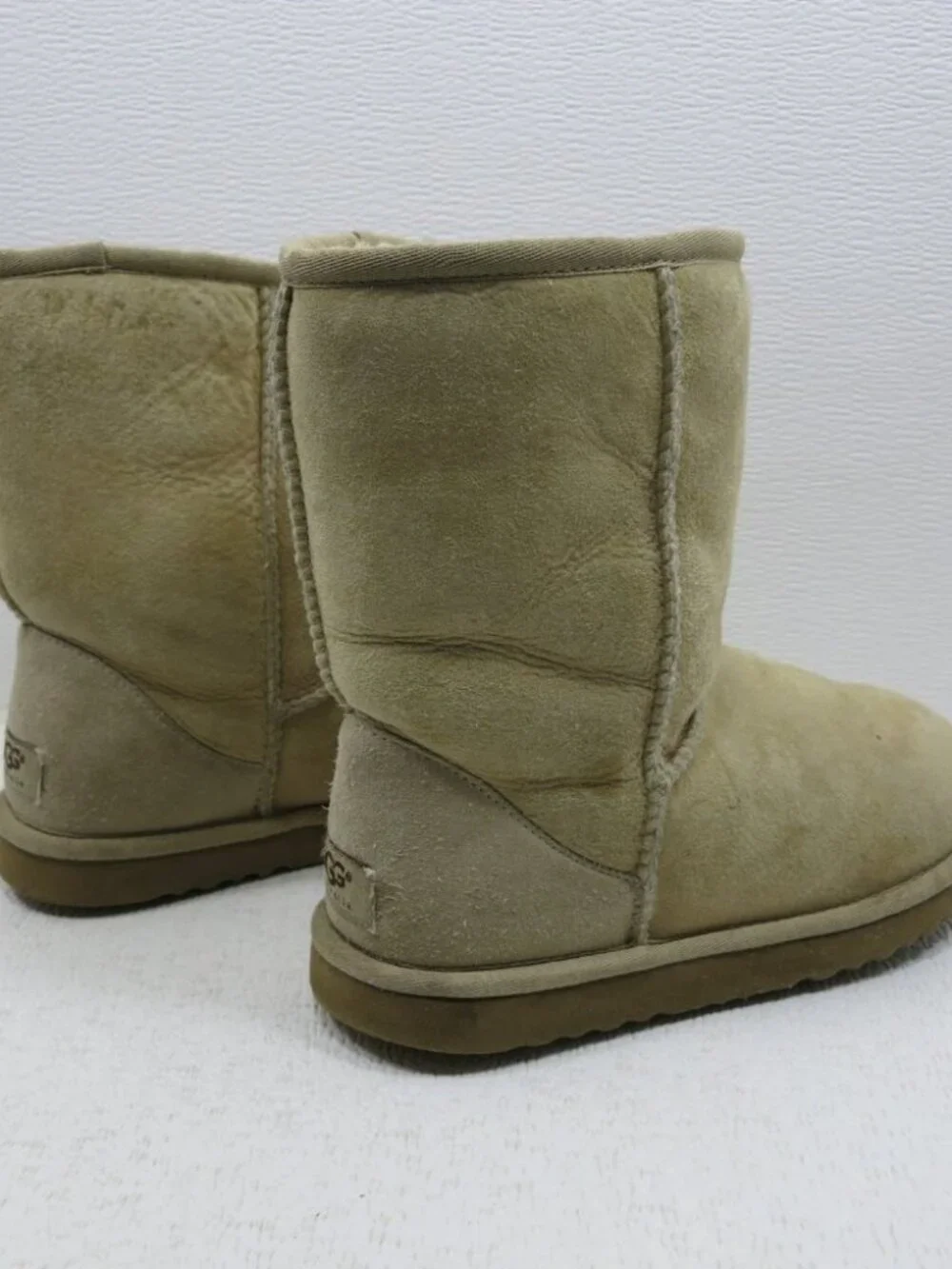 UGG 5825 Classic Short Insulated Boots Australia Women's Warm Footwear Shoes 6
